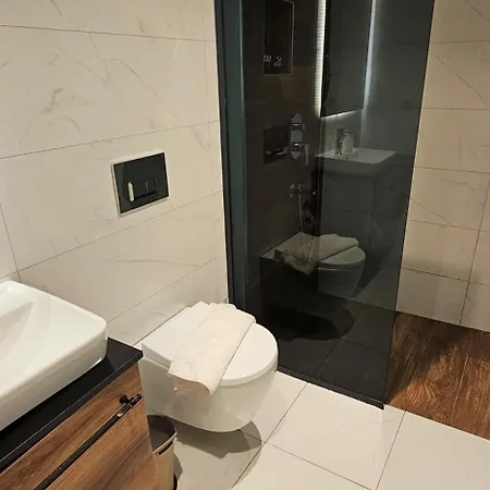World Cities Aparthotel