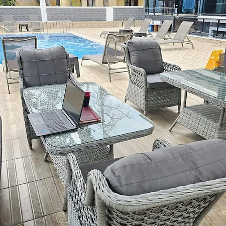 Aparthotel World Cities 4*